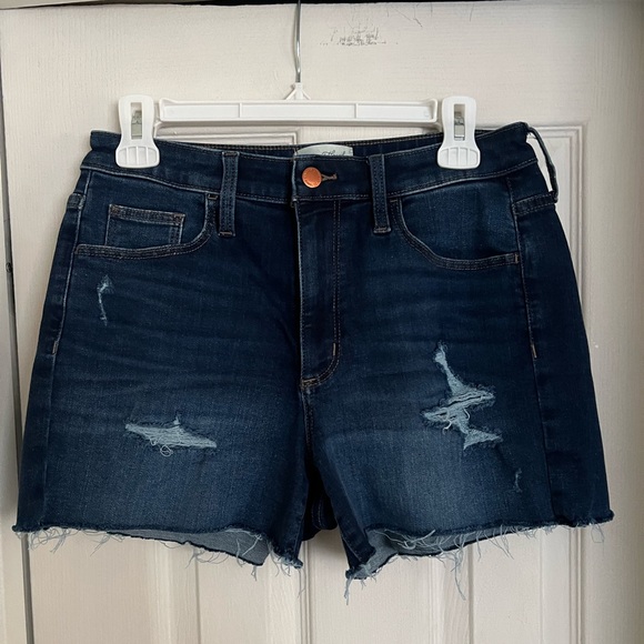 Universal Thread Pants - Universal Thread Size 8 Distressed Denim High Rise Midi Women's Shorts